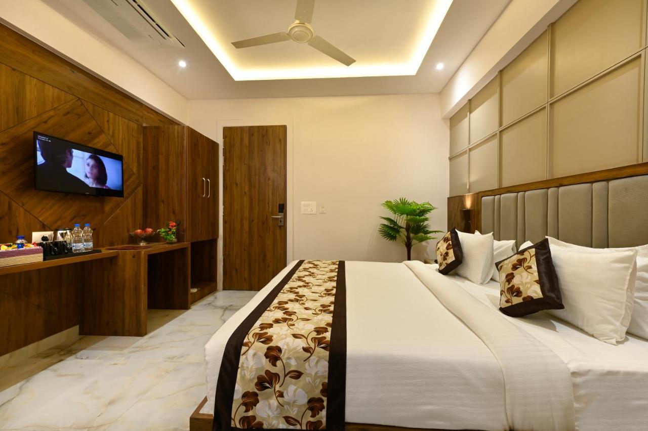 Hotel Avalon Palms Agra Agra  Exterior foto