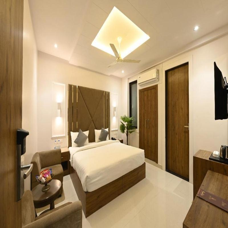 Hotel Avalon Palms Agra Agra  Exterior foto